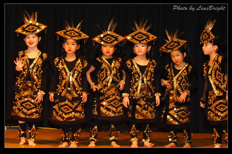 asiafes001s.jpg